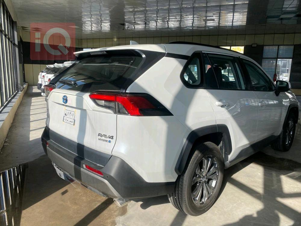 تويوتا راف 4